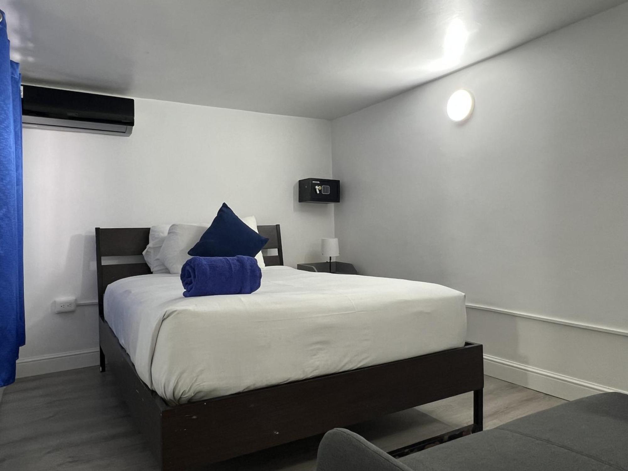 Beach Front Tgr And 3* Punta Cana