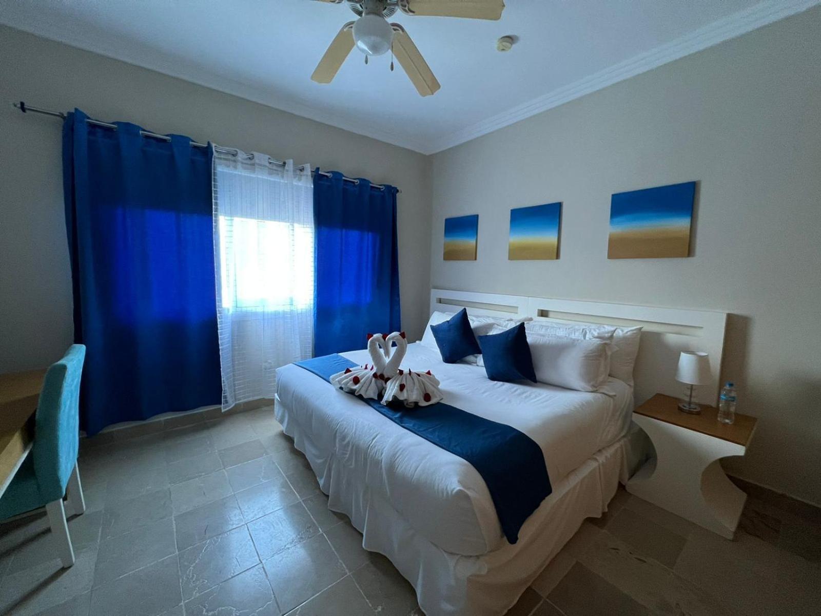 Beach Front Tgr And 3* Punta Cana